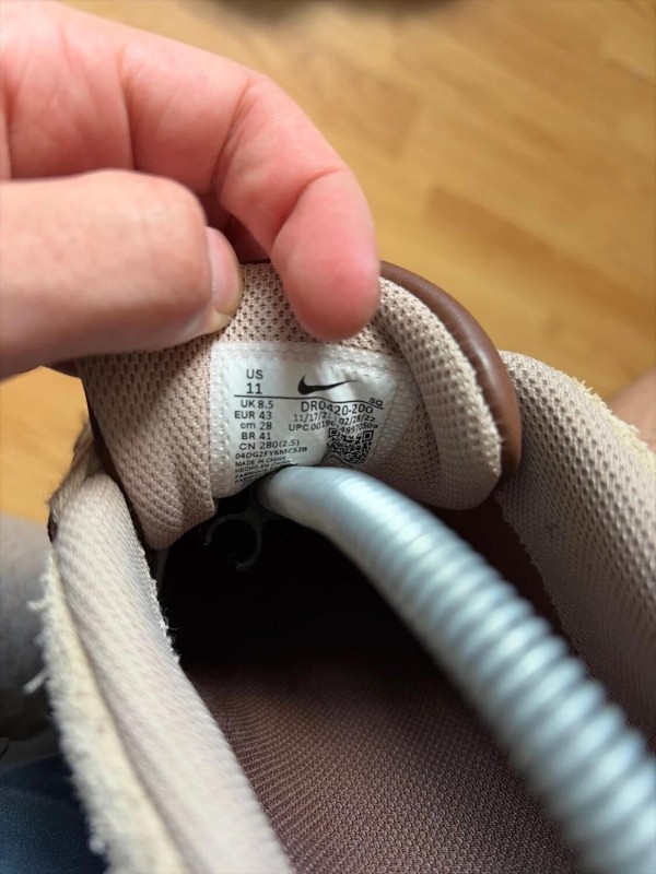Nike humara jacquemus marron 2