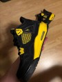 Nike air jordan 4 yellow thunder
