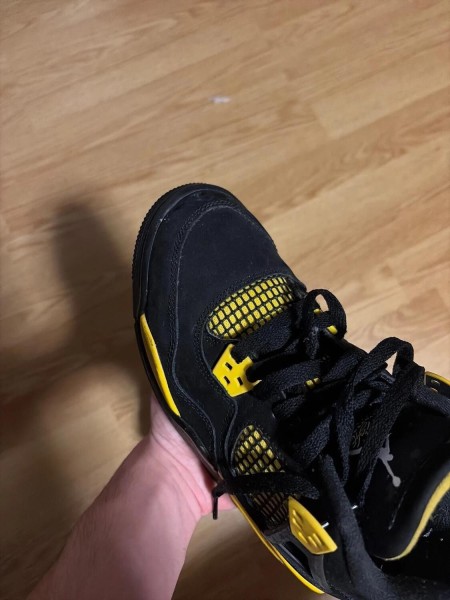 Nike air jordan 4 yellow thunder