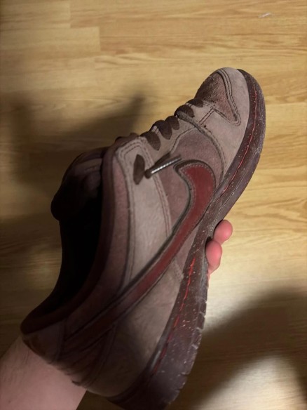 Nike sb city of love burgundy