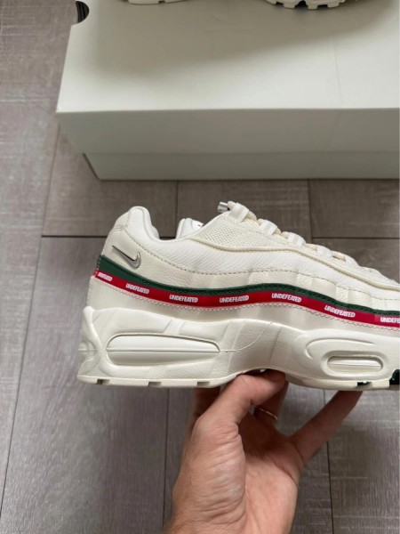 Air Max 95 Undefeated Sail