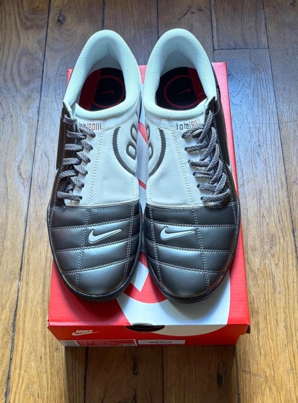 Nike total 90 3 foot football futsal graphite grey white blanc gris 44,5 2