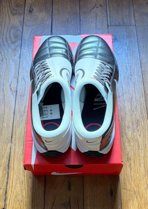 Nike total 90 3 foot football futsal graphite grey white blanc gris 44,5 2