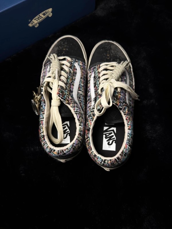 Vans old skool premium charms black grey - taille 46 2