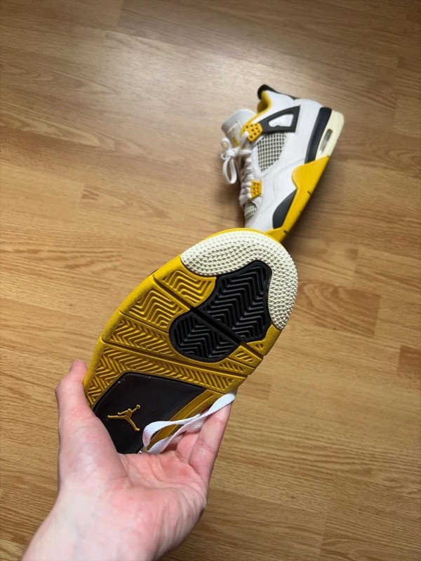 Nike air jordan 4 vivid sulfur jaune blanche 2