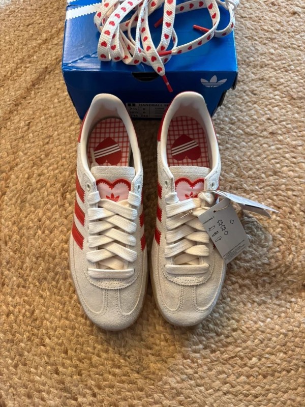 Adidas handball spezial valentines day 2026 - taille 39 2