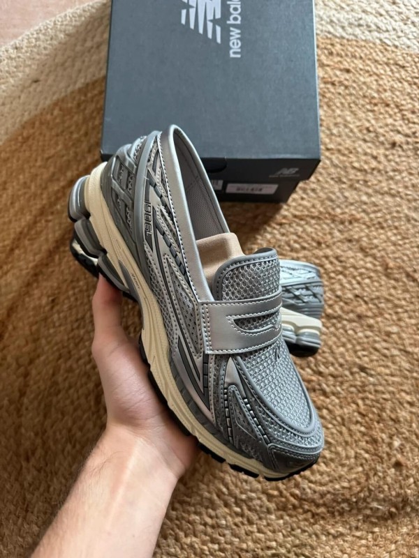 New balance 1906L Silver - taille 40