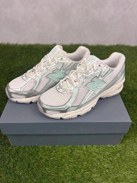 New Balance 740 Metallic Pearl 37