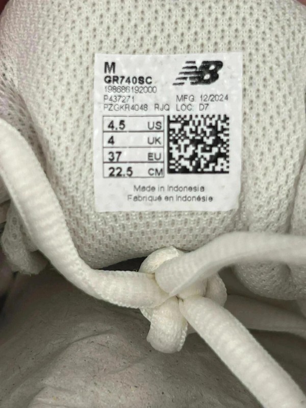 New Balance 740 Metallic Pearl 37 2