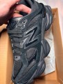 New Balance 9060 Triple Black Patent taille 38