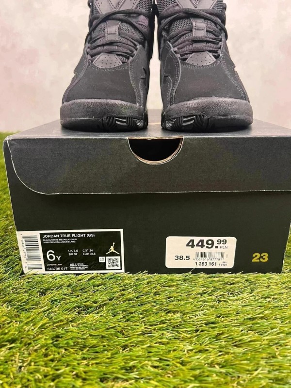 Jordan True Flight Black Gold 38,5 2