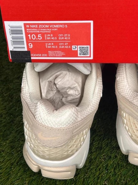 Nike zoom vomero 5 cuir beige blanc - taille 42,5