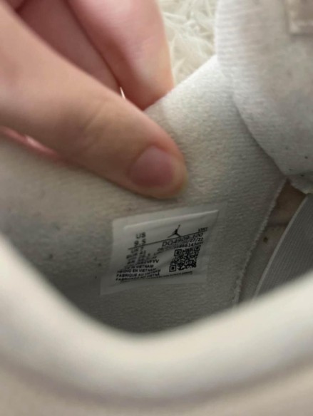 Air Jordan 4 Sail Canvas