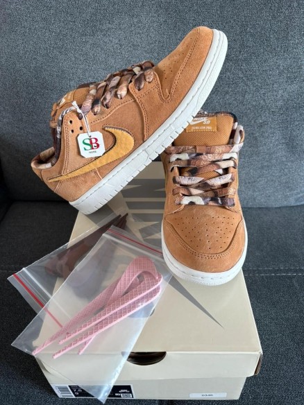 Dunk sb Note Manchester 40,5