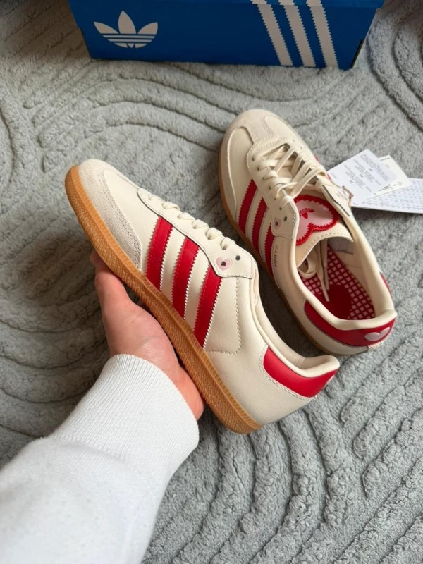 adidas samba red cream " Saint Valentin " Taille 36,5 2