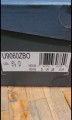 New Balance 9060 Triple Black Patent taille 38