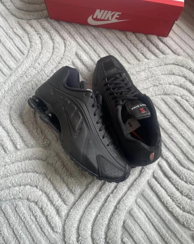 Nike shox r4 black / noir - 40