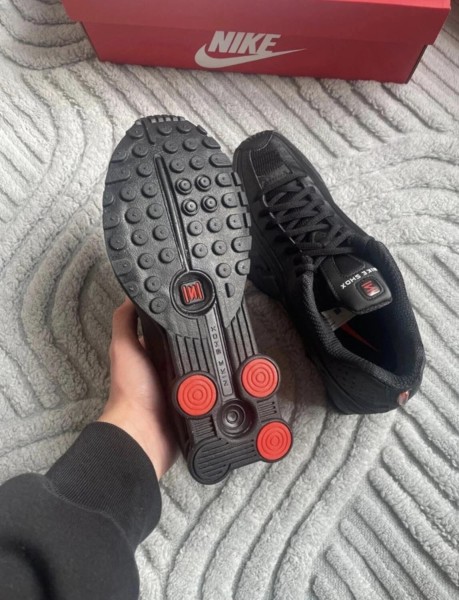 Nike shox r4 black / noir - 40