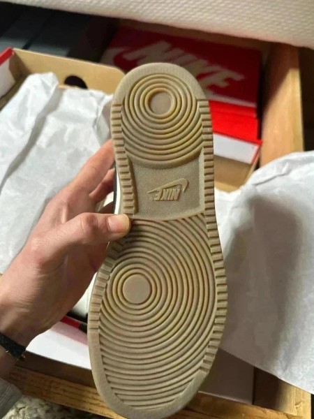 Nike blanche crème vintage taille 37,5