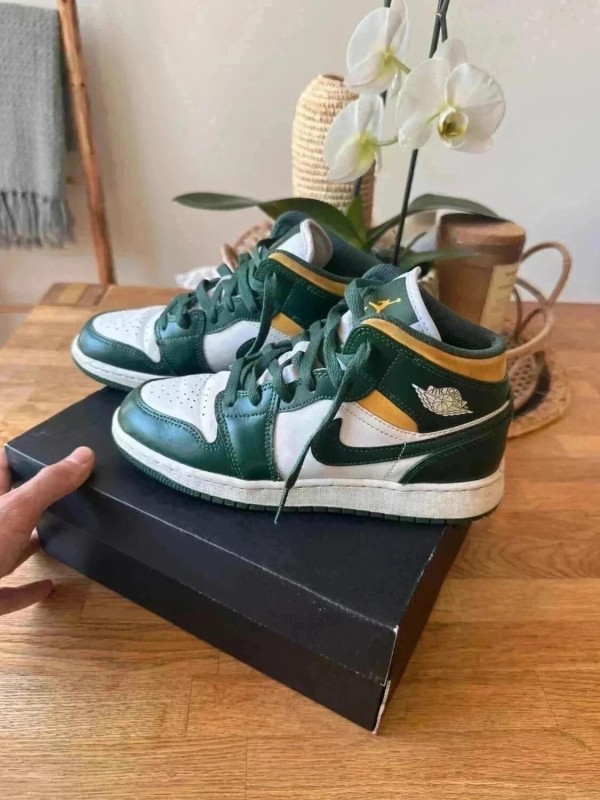 Air Jordan 1 mid sonics vert et jaune 36,5 2