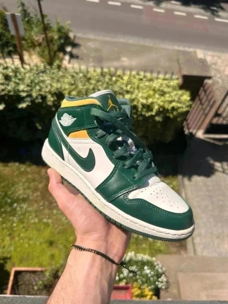 Air Jordan 1 mid sonics vert et jaune 36,5