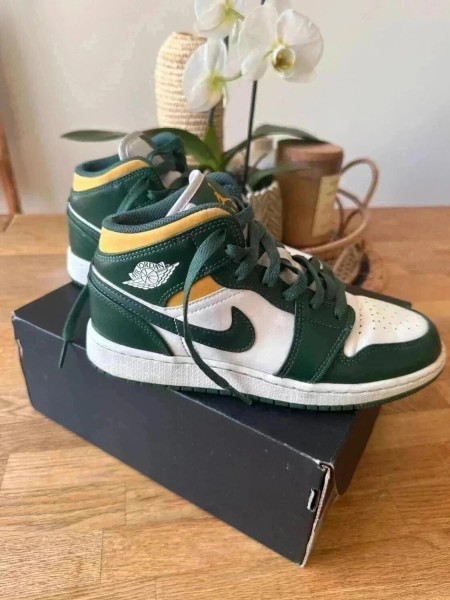 Air Jordan 1 mid sonics vert et jaune 36,5