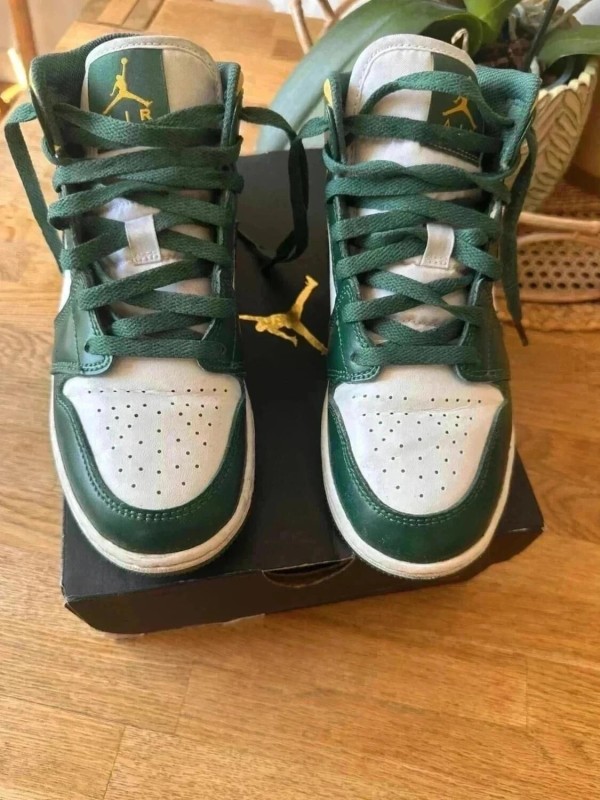 Air Jordan 1 mid sonics vert et jaune 36,5 2