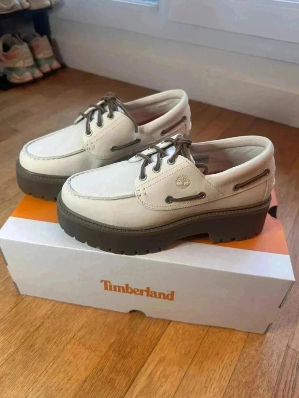 Chaussure bateau Timberland stone street blanc femme