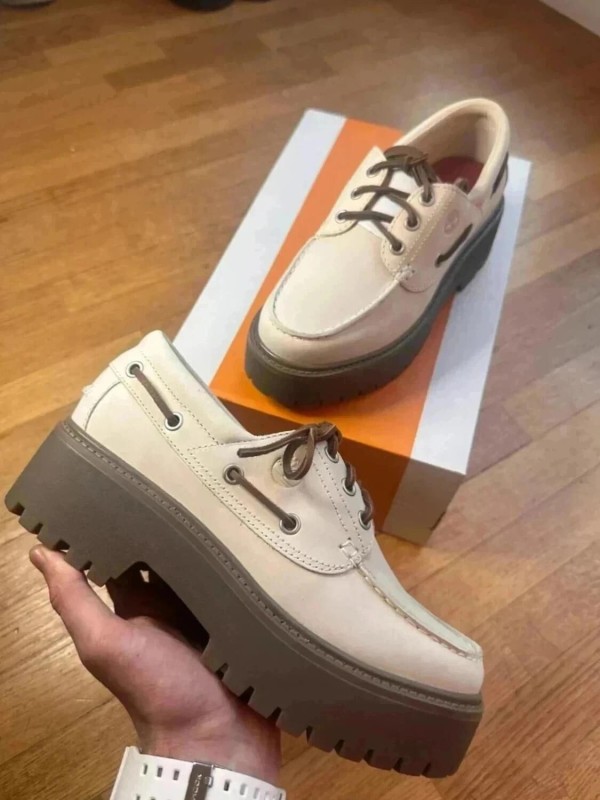 Chaussure bateau Timberland stone street blanc femme 2