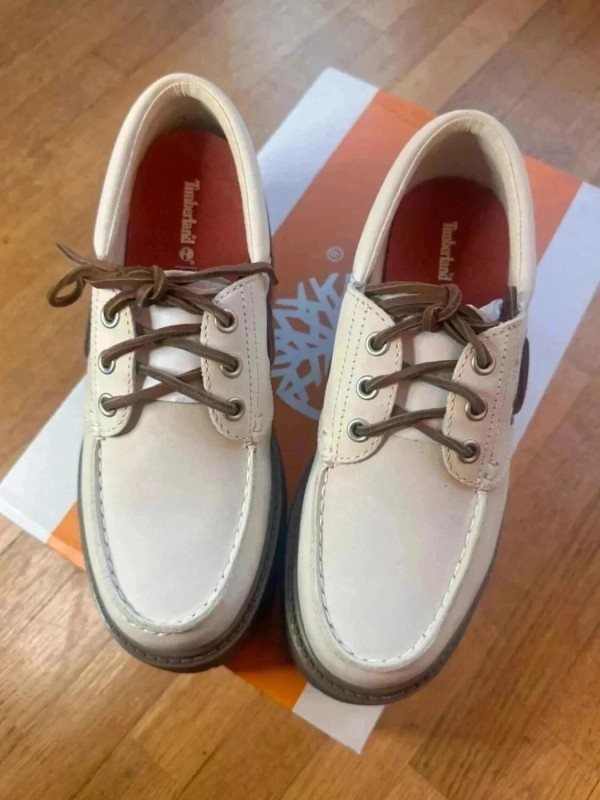 Chaussure bateau Timberland stone street blanc femme 2