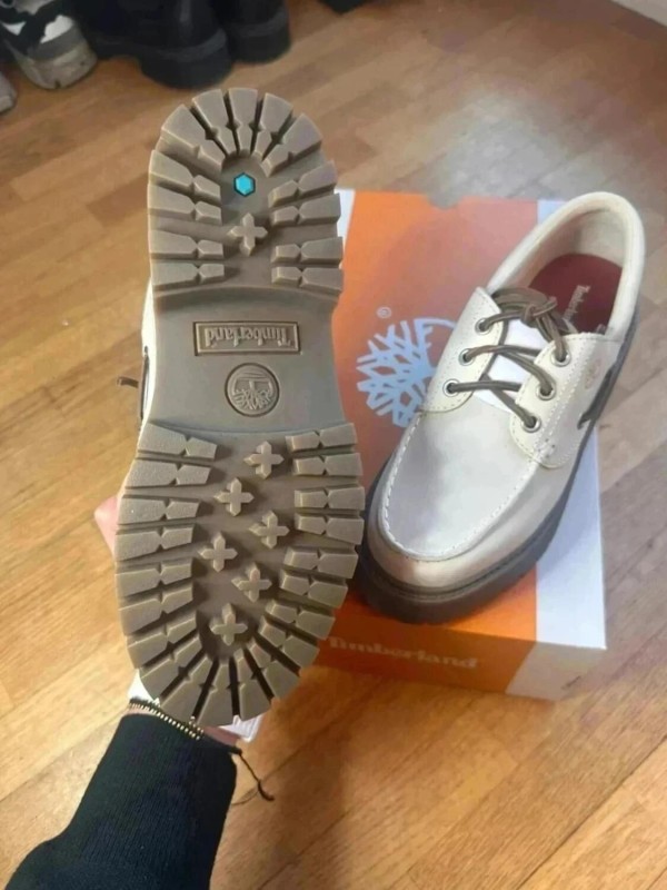 Chaussure bateau Timberland stone street blanc femme 2