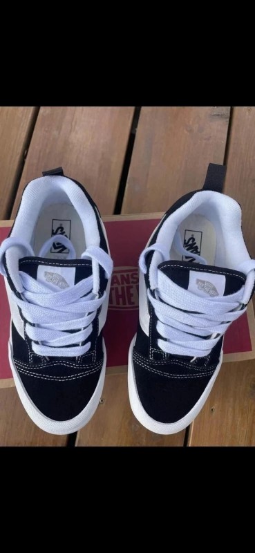 Vans knu skool taille 36,5 2