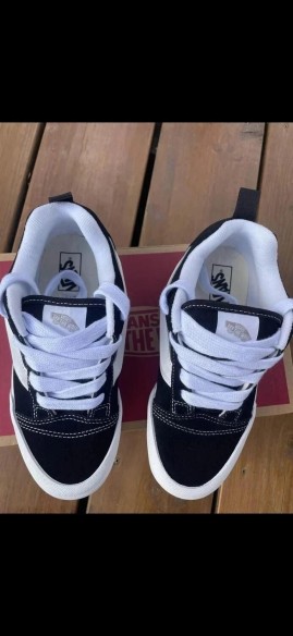 Vans knu skool taille 36,5