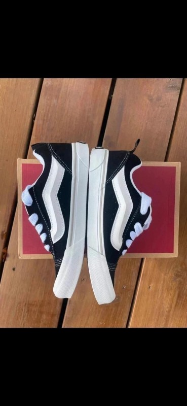 Vans knu skool taille 36,5 2