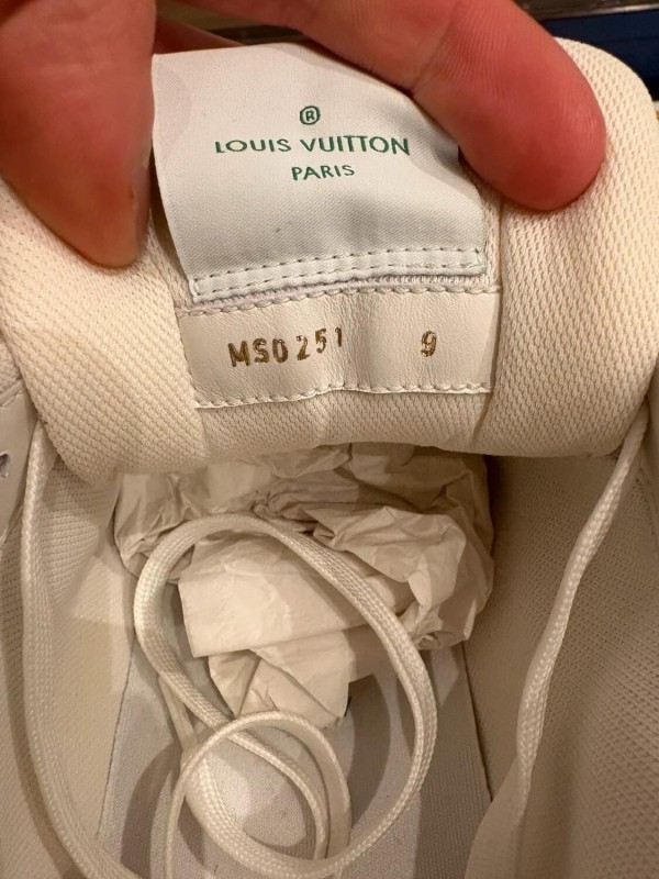 Louis Vuitton lv trainer scratch velcro virgil abloh verte blanche taille 9 44-44,5 2