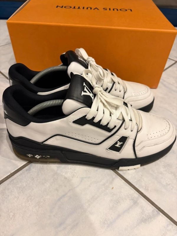 Louis Vuitton LV Trainer Signature 54 noir et blanche taille 8,5 43-44 2