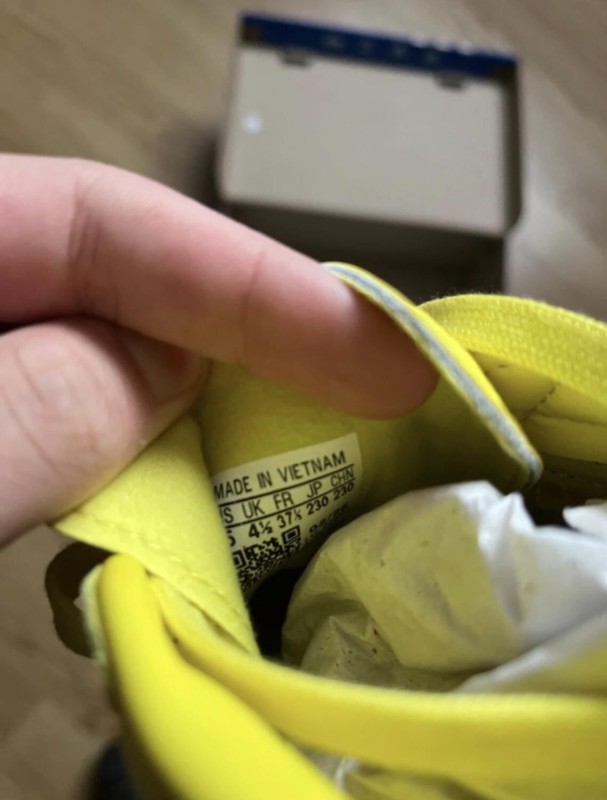 adidas gazelle noir et jaune indoor 2