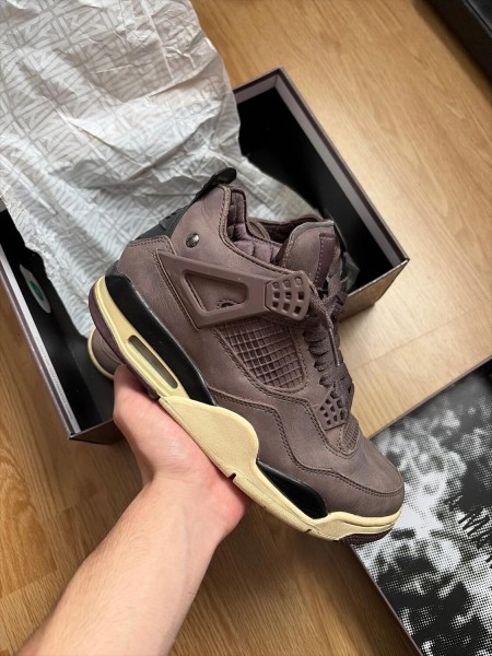 Nike air jordan 4 a ma manière marron taille 39
