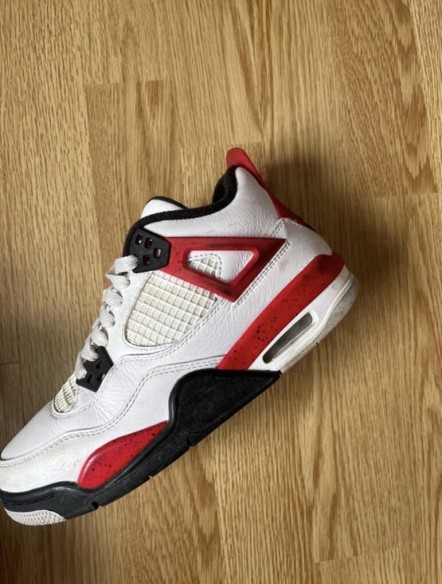 Air Jordan 4 Retro fire red