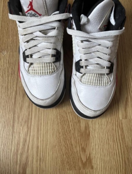 Air Jordan 4 Retro fire red