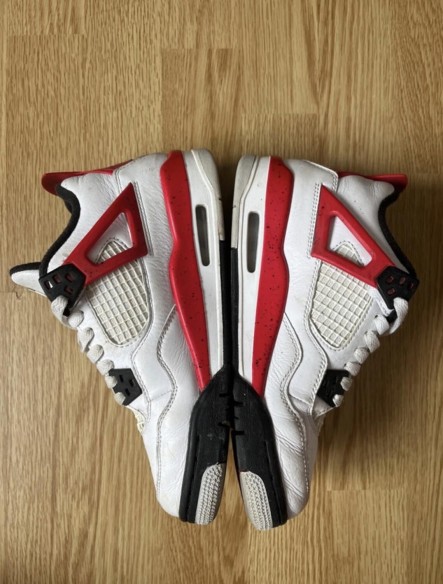 Air Jordan 4 Retro fire red