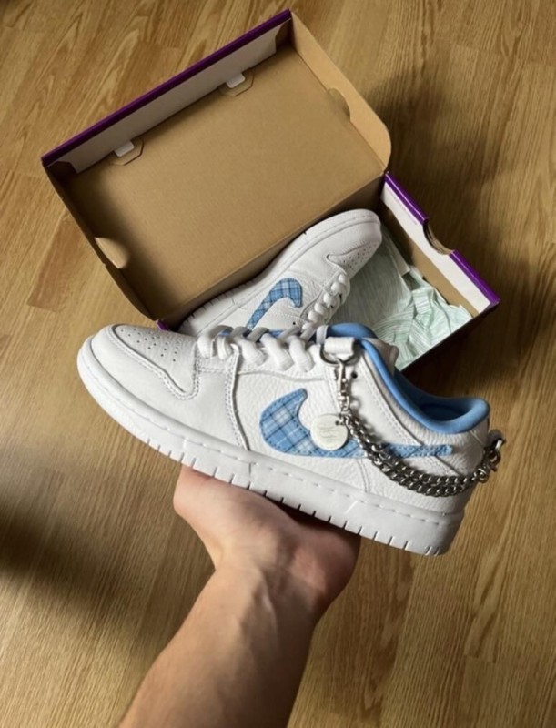 Nike sb Nicole Hause