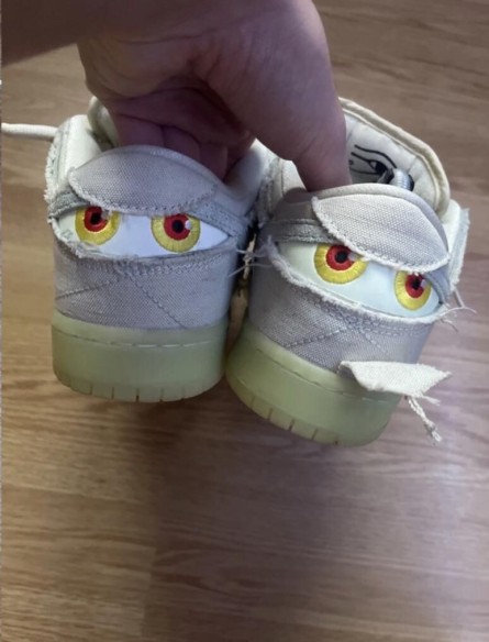 Nike sb mummy