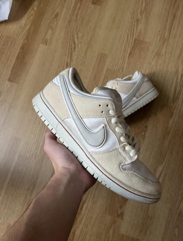 Nike dunk low sb city of love