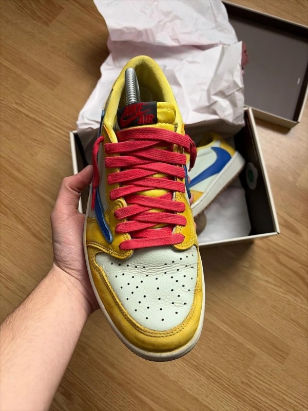 Nike air jordan 1 low Travis Scott canary 2
