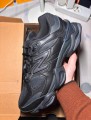 New Balance 9060 Triple Black Leather taille 43