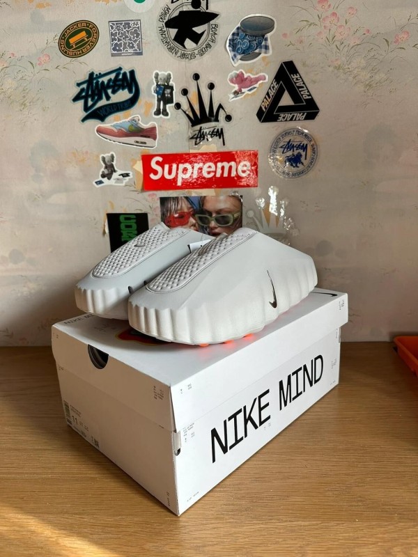 Nike Mind 001 grey / gris