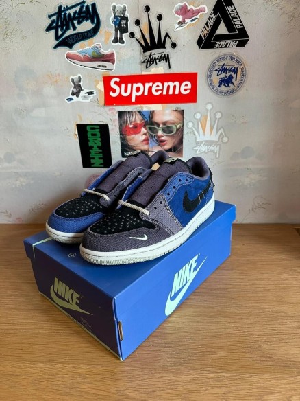 Nike Air Jordan 1 Retro Low Voodoo