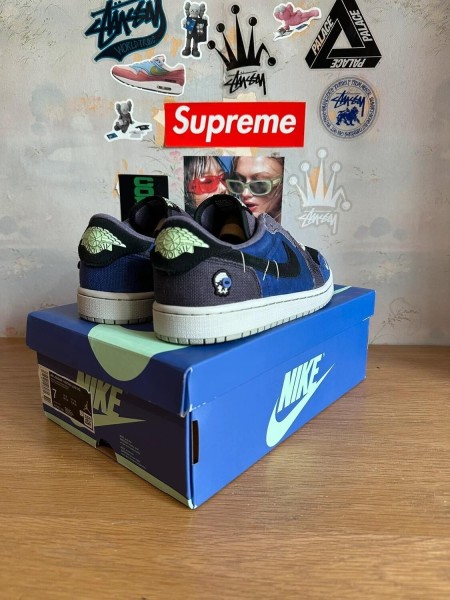 Nike Air Jordan 1 Retro Low Voodoo