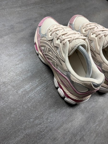 Asics gel - nyc 'cream / Mineral - taille 39